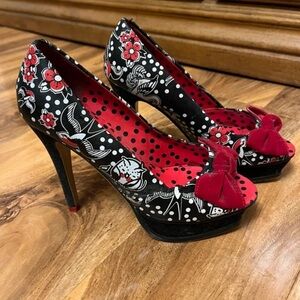 Chic Black and Red Floral Heels